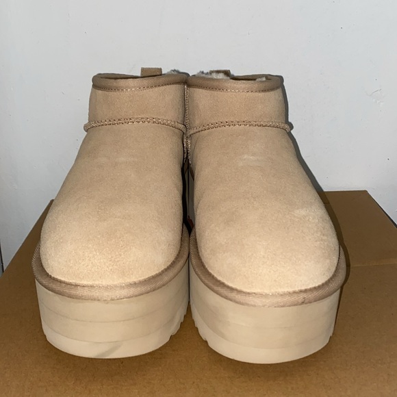 UGG CLASSIC ULTRA MINI PLATFORM - Picture 3 of 6